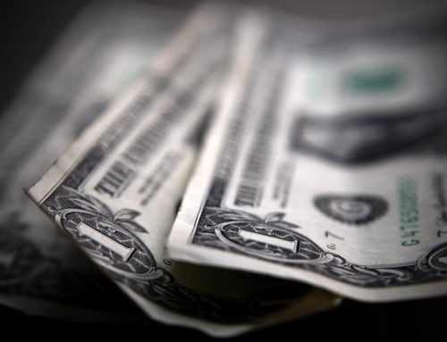 Dollar Edges Up Amid Emerging Markets Concerns